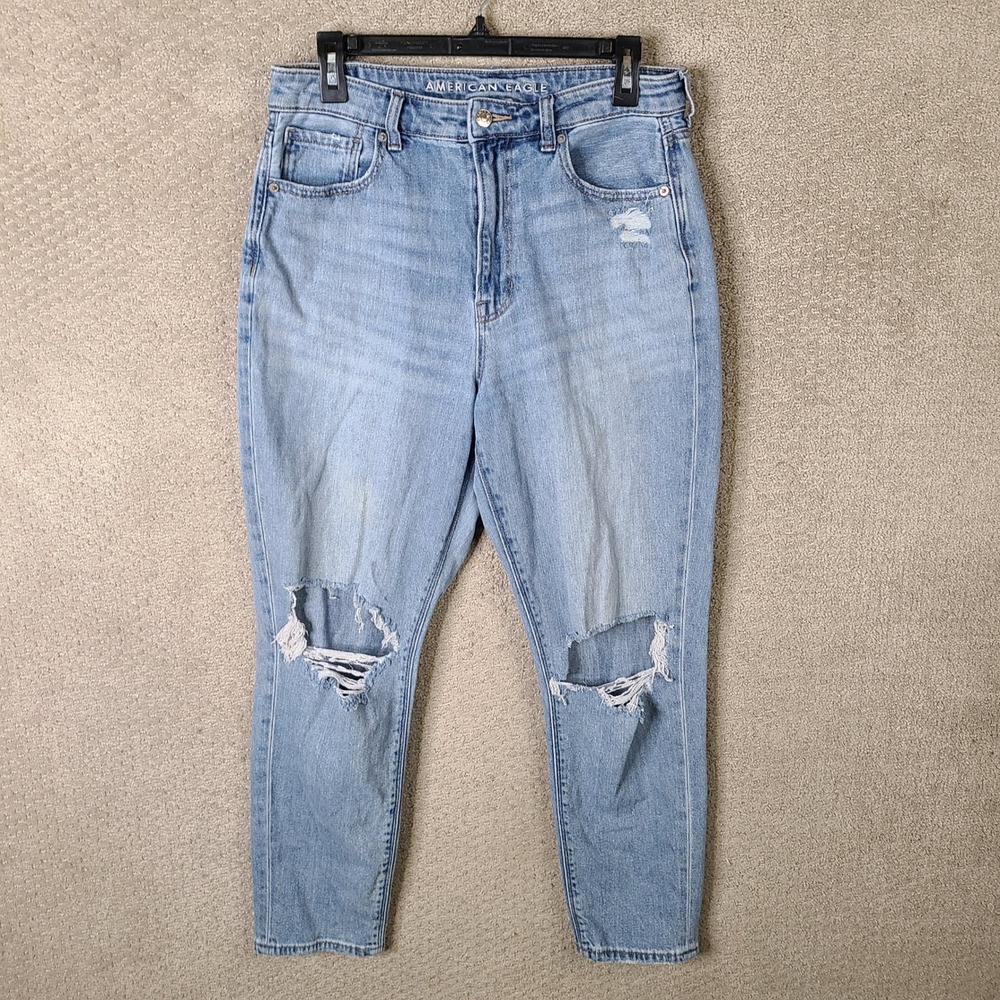 American Eagle Outfitters Light Blue Ripped Boyfriend Jeans